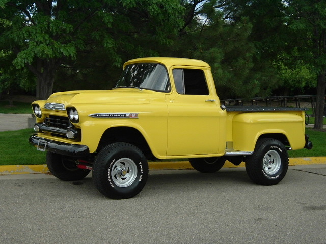 1959 CHEVROLET APACHE 31 STEPSIDE PICKUP 4x4 CONVERSION